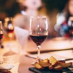 Accords sucrés-salés vins suisses et recettes locales pour une expérience culinaire unique