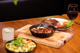 Viande rouge : quand servir un gamaret, quand ouvrir un pinot noir